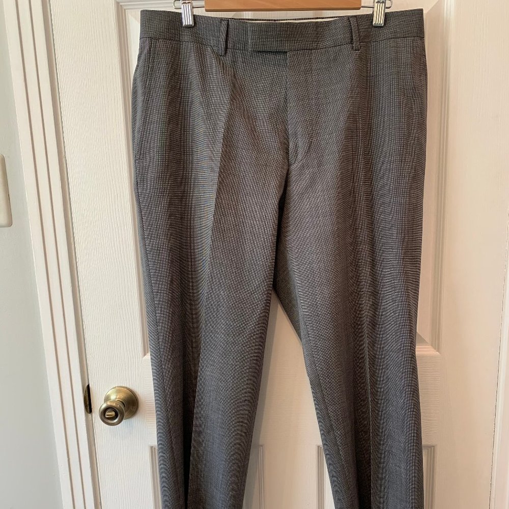 Hugo Boss Dark Grey Check/Weave Wool Dress Pants
